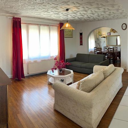 5Min Futuroscope 80M2 - 3 Chambres - Parking Prive - Wifi - Jardin Chasseneuil-du-Poitou Exterior foto