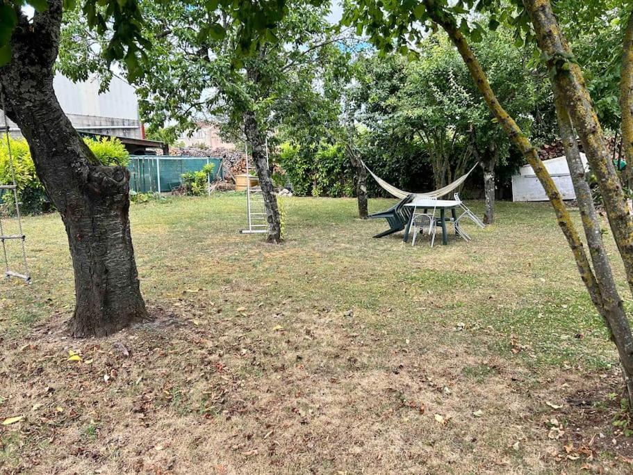 5Min Futuroscope 80M2 - 3 Chambres - Parking Prive - Wifi - Jardin Chasseneuil-du-Poitou Exterior foto